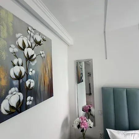 Elegant Escape *