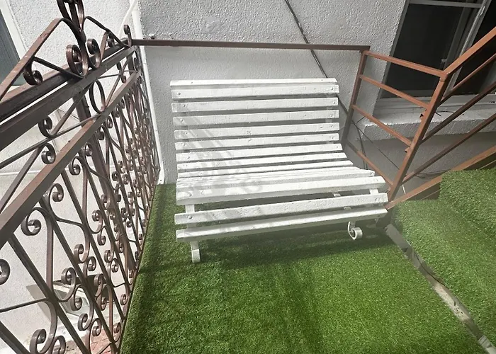 Elegant Escape Крайова