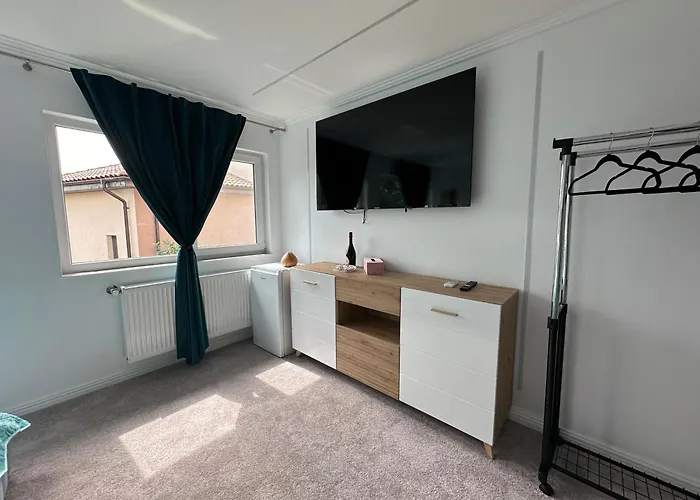 Апартаменты Elegant Escape Крайова